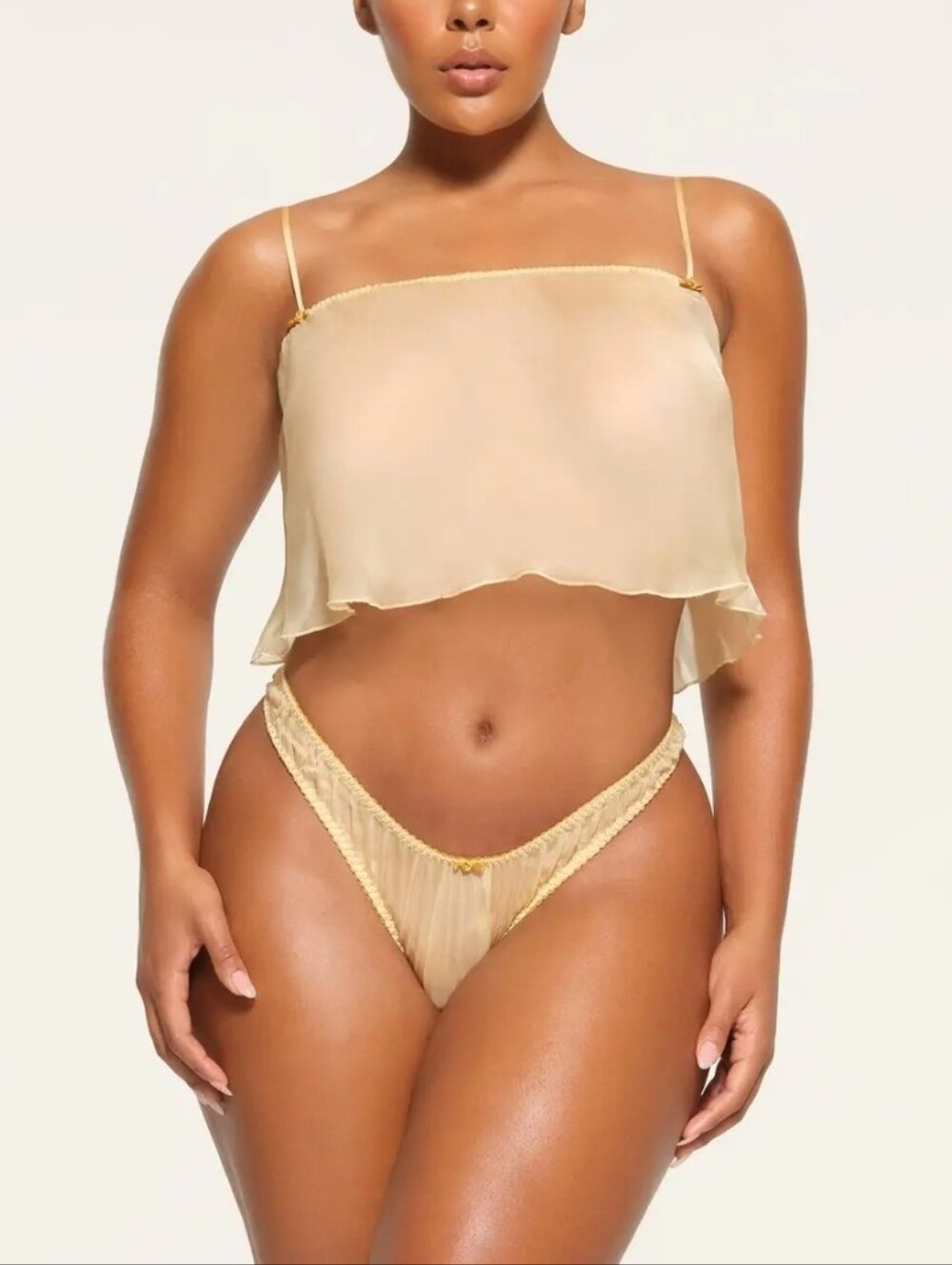 SKIMS Romance Super Cropped Cami Silk Butter 4X